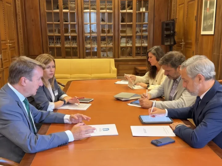 Tres Cantos traslada al Congreso su preocupación por el decreto de centros de datos